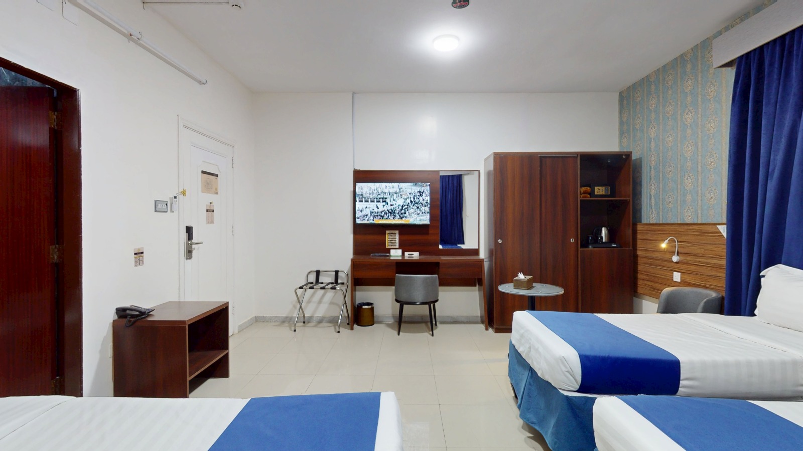 Extra Room